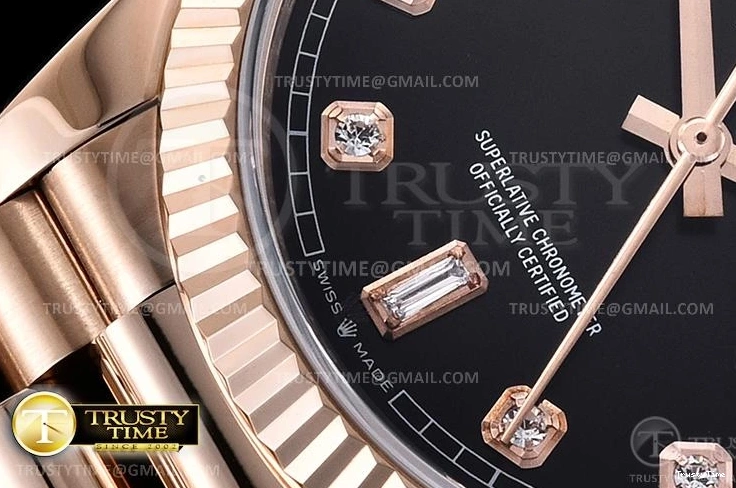 0714 RDD0219H – DayDate 36mm ComfortFit 694